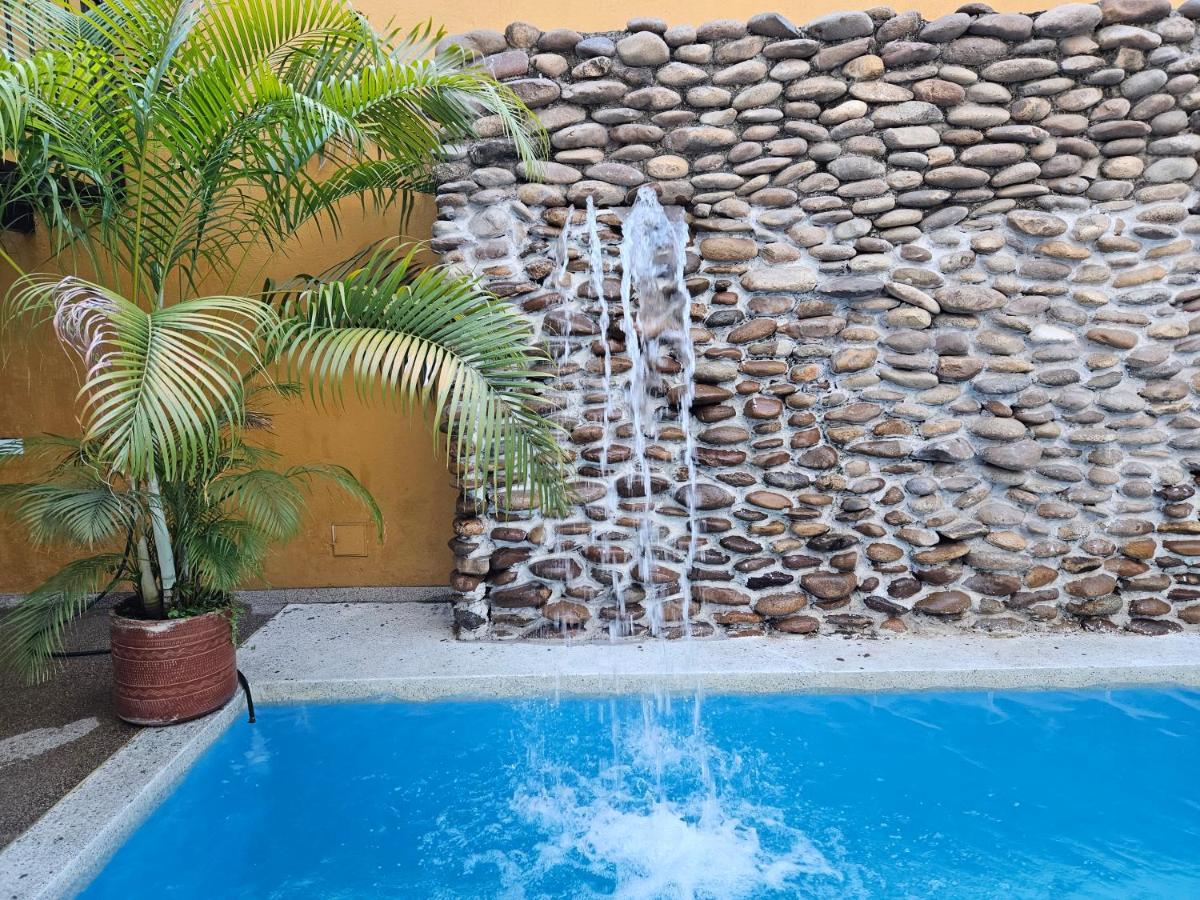 Hotel Victoria Queen Villavieja Ngoại thất bức ảnh