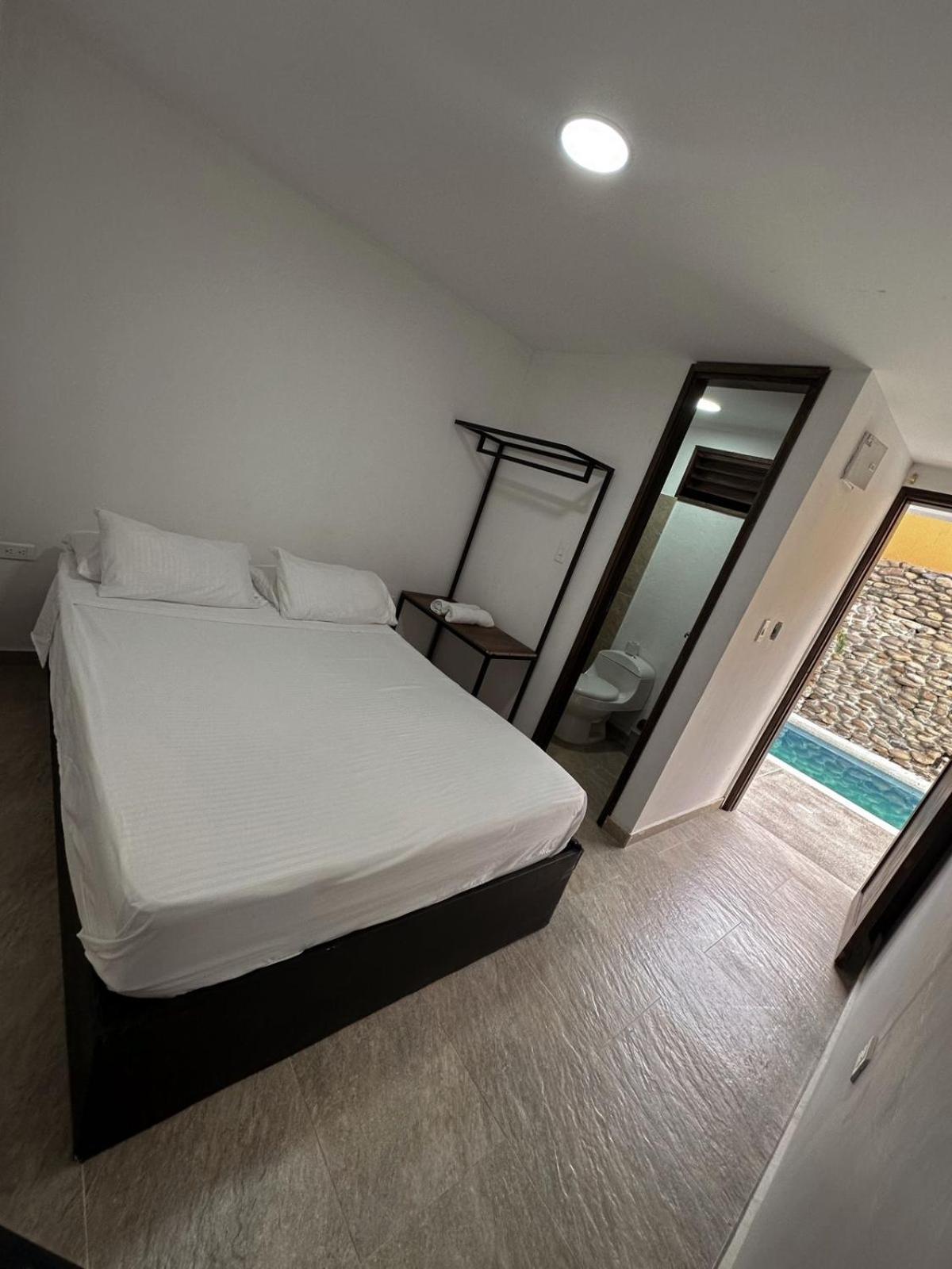 Hotel Victoria Queen Villavieja Ngoại thất bức ảnh